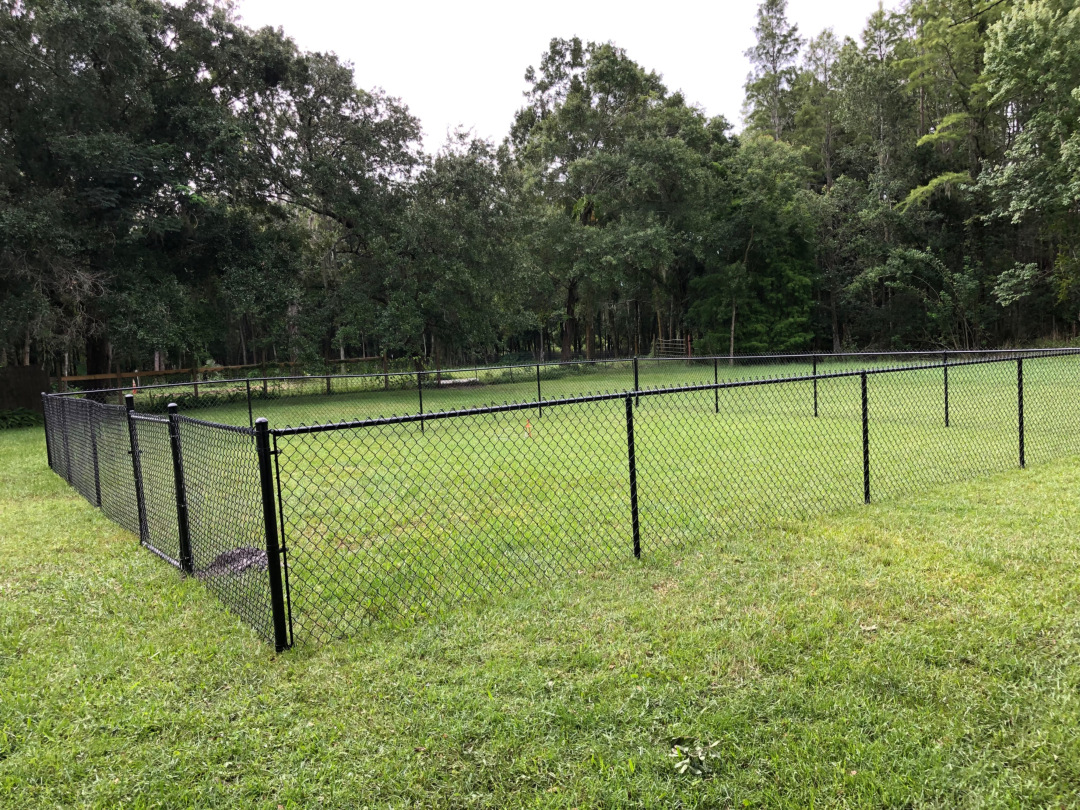 privacy fence home garden